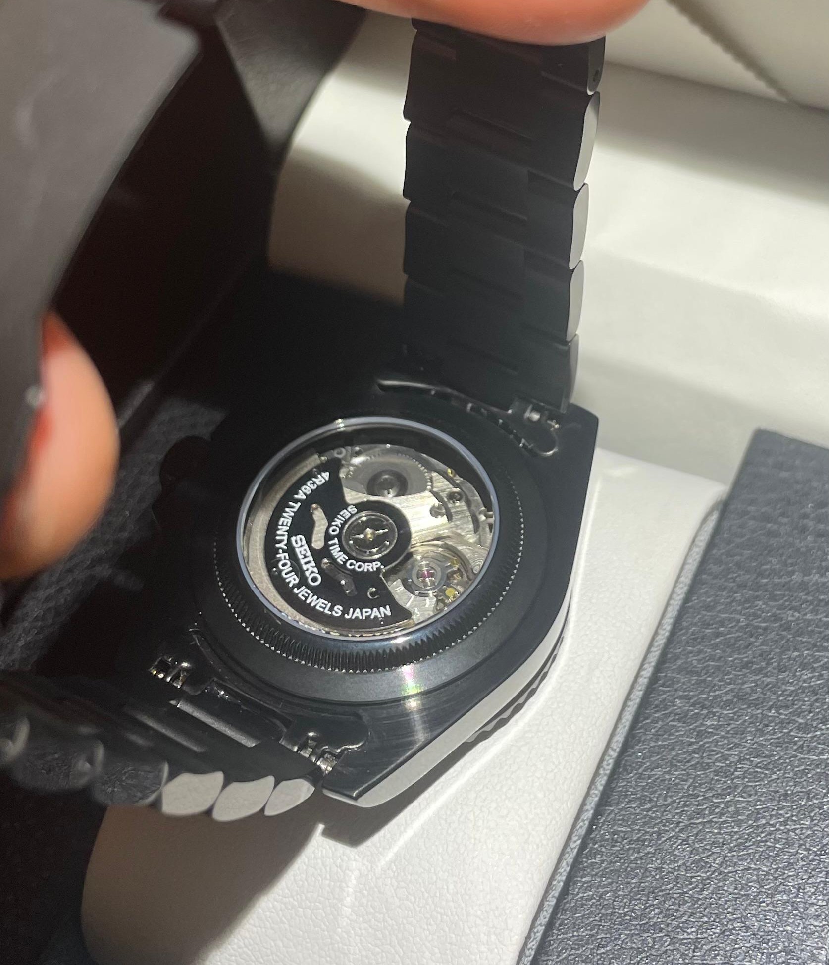 Hand-assembled watch